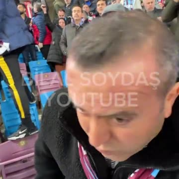 🇹🇷😳 Fenerbahçe board members threw glass cups at Trabzonspor fans