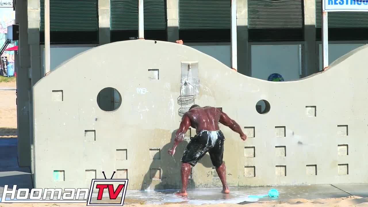 Funny Beach Shampoo Prank