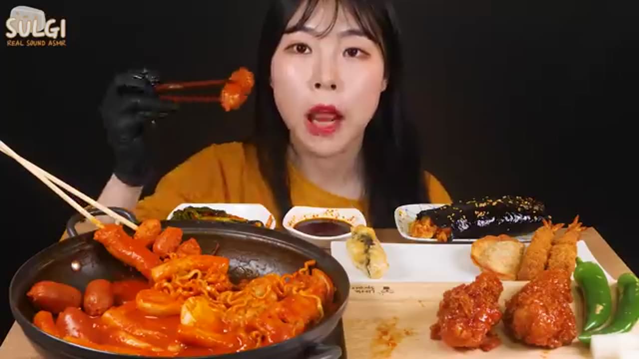 ASMR MUKBANG Spicy chicken Tteokbokki, Seasoned Chicken, Cheese Kimchi Gimbap, fried food, Eating