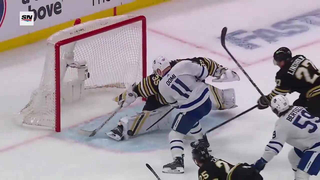 NHL - It's max domi! 🍁 Stanley Cup He ties the game just 14 seconds after the Bruins.