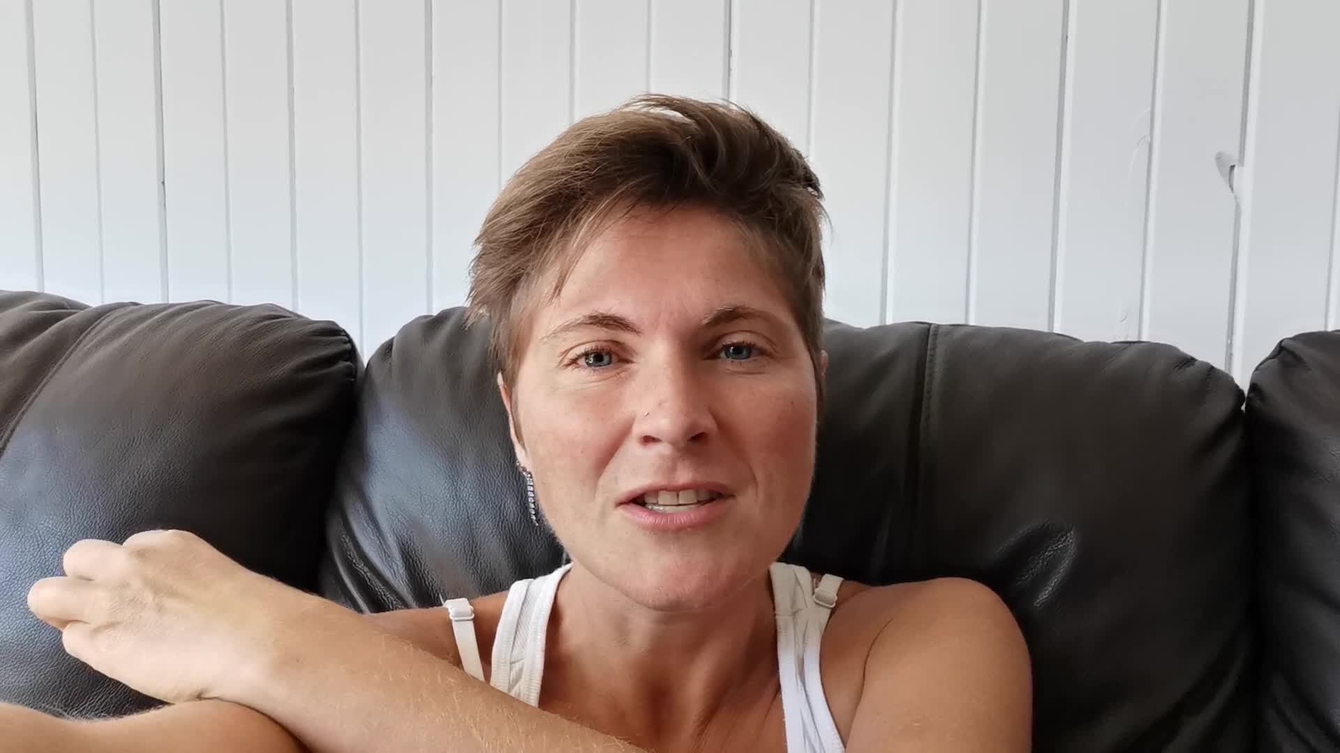 Capsule #119 Quelles énergies nourris-tu? Choisis-tu de vivre TA réalité ou celle quon te vend?