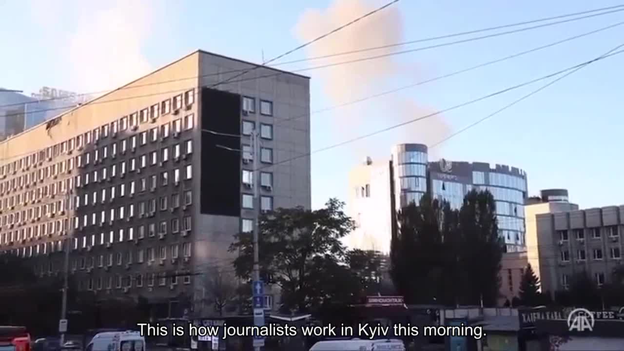 This is how journalists work in Kyiv this morning.