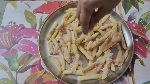 Serving Delicious 😋 French 🍟 fries with homemade Sauce