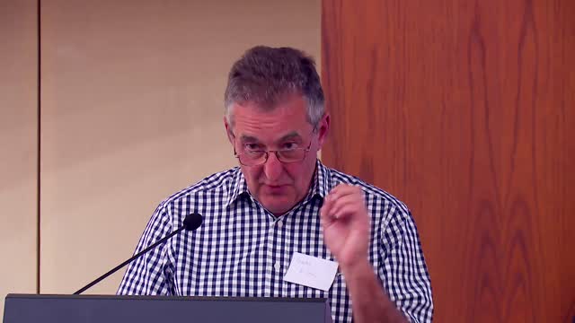 04 Andrew McIntyre 05 - wisdom of crowds