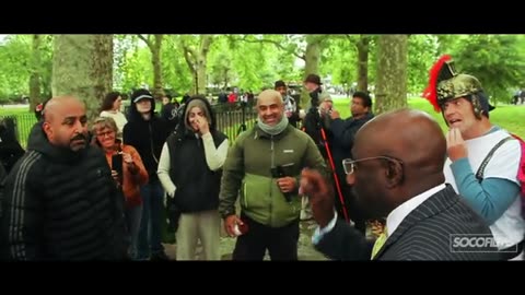 Why Muslims chose to live in the West (Full Video) _ Orlando _ Speakers Corner D