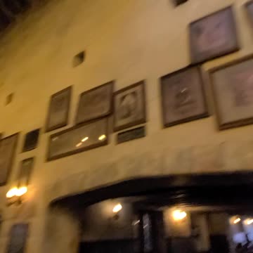 Inside The Leaky Cauldron In Diagon Alley! #wizardingworldofharrypotter #universalstudios #florida