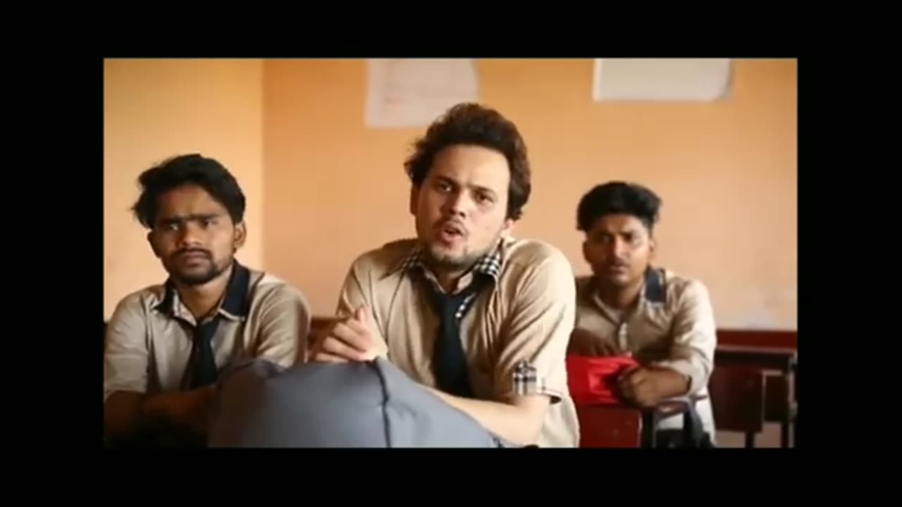 Roundhell Comedy Video Mere Class Mai English to English baat hogill R2H |I. Short Video