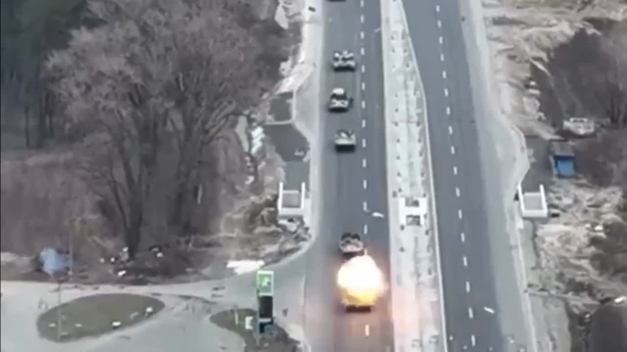 The Russian column was ambushed by the Ukrainian army. See the direct hit