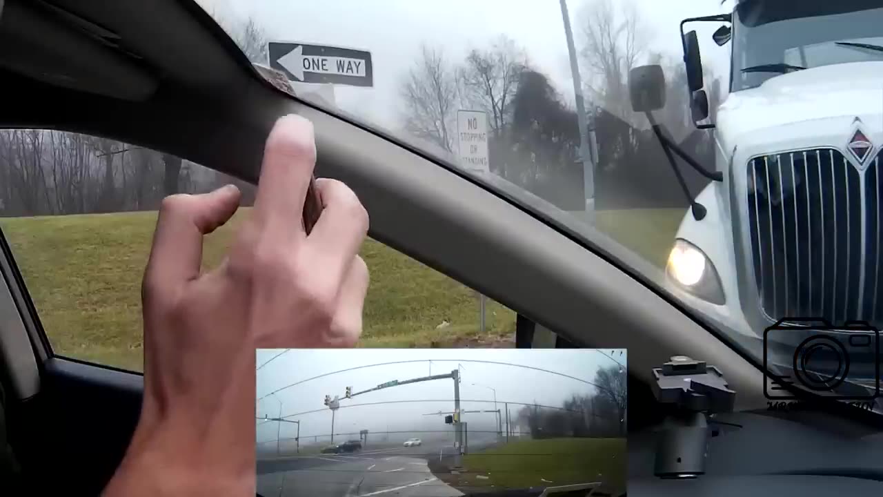 IDIOTS IN CARS BAD ROAD RAGE COMPILATION