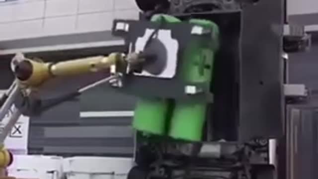 Tesla car battery changes