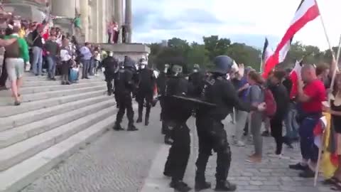 Heroischer Kampf vor dem Reichstag - Batman Version