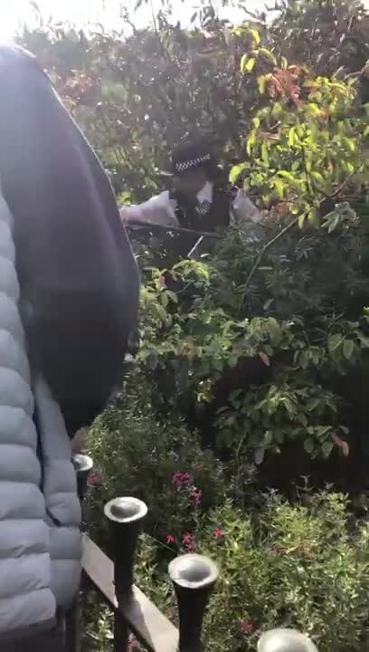 Police Give Hatun's Quran to Muslims. DCCI