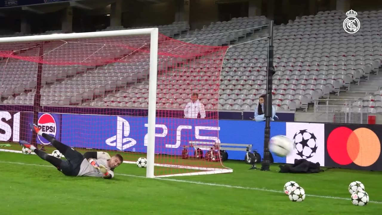 LAST TRAINING SESSION ahead of Lille! | Real Madrid