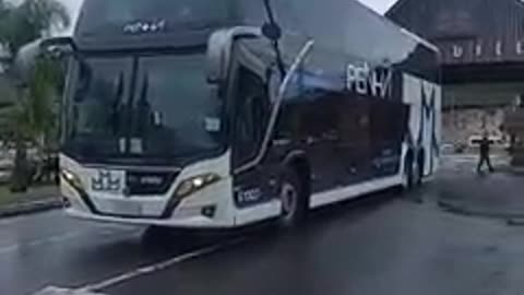 A Penha comprou 20 unidades BUSSCAR VISSTA BUSS DD