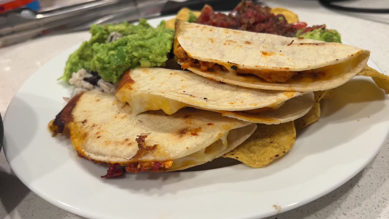 Cooking with Chef Steve: Crispy Chicken Tacos and Fresh Guacamole