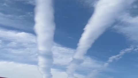 Chemtrails in the US are Next Level.