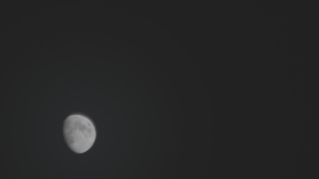 Moon in Vorkuta 8k