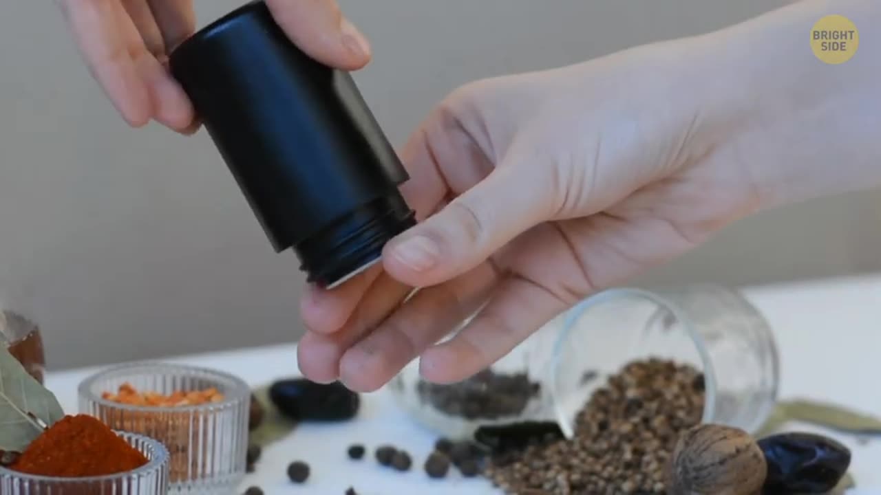 Shocking Hidden Uses for Common Items Around You!