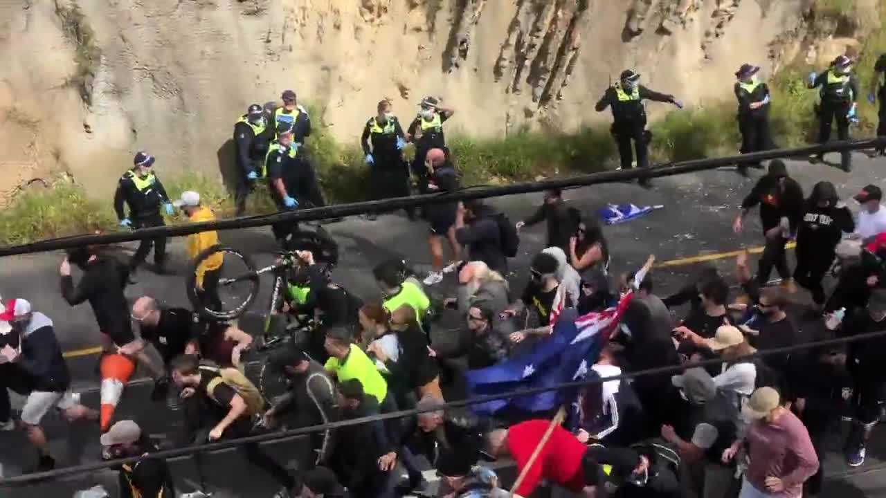 Melbourne September 2021 - breaking police line