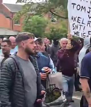 📍Middlesbrough 🏴󠁧󠁢󠁥󠁮󠁧󠁿 Patriots March - "ISIS Crew Where Are You?"