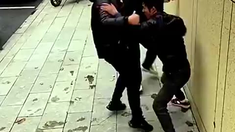 Chinese kung fu, actual street fighting, please do not imitate dangerous moves.