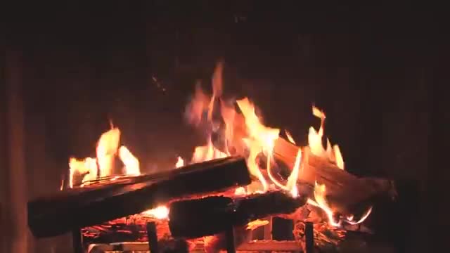 4K Realtime Fireplace - Relaxing Fire Burning Video - 3 Hours - No Loop - Ultra HD - 2160p