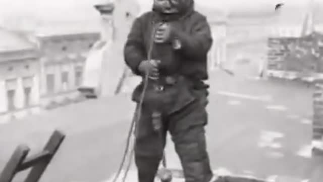 Footage of a 3 year old chimney sweep from the 1930's..e