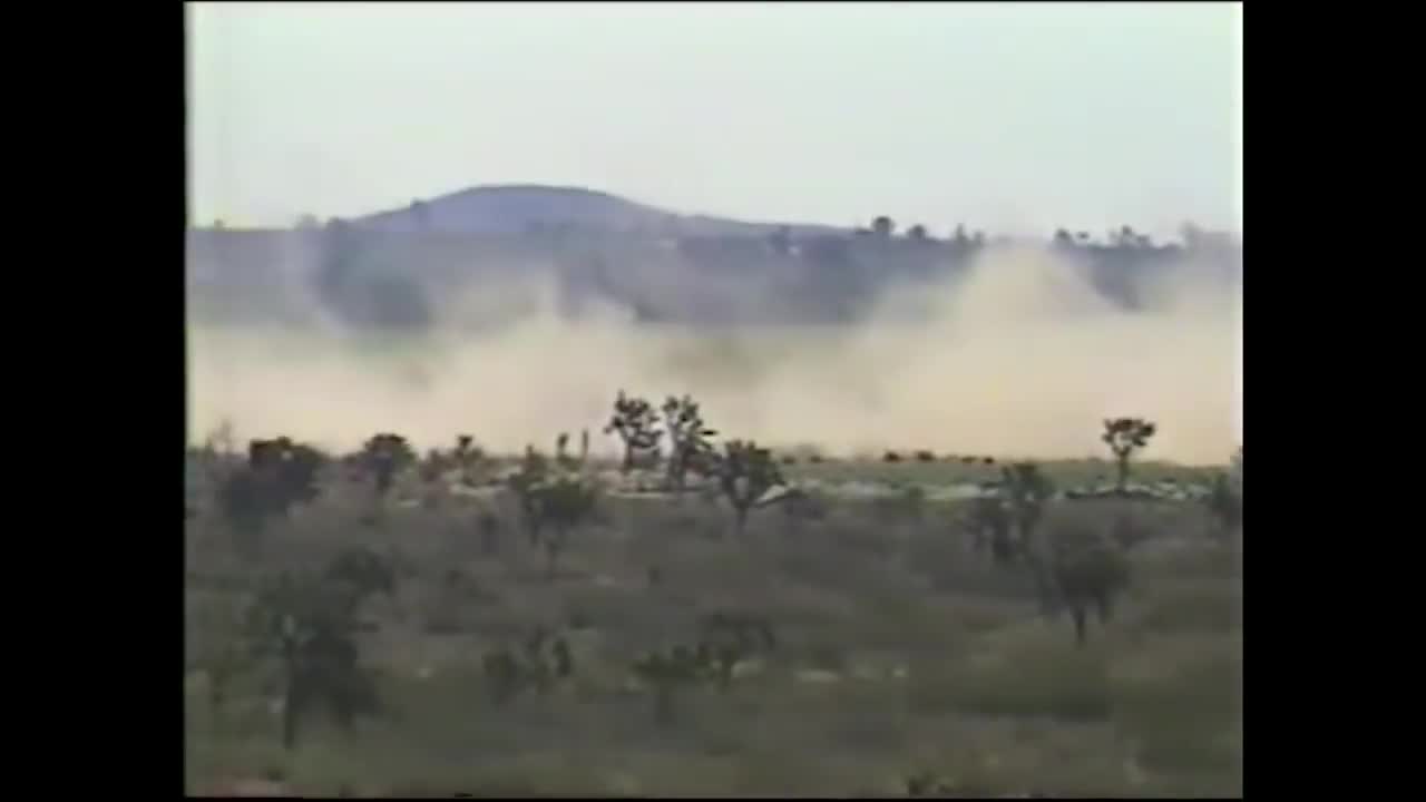 Stunning Video of B-1 Lancer in Action • Takeoff & Landing [Training Footage]-12