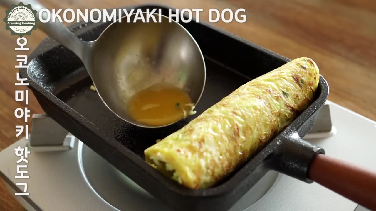 Okonomiyaki Hot Dog! Super Delicious!