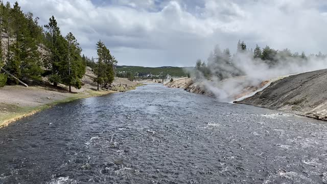 Midway Geyser Basin