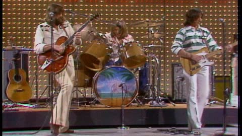 Loggins & Messina - Your Mama Don't Dance = The Midnight Special 1973