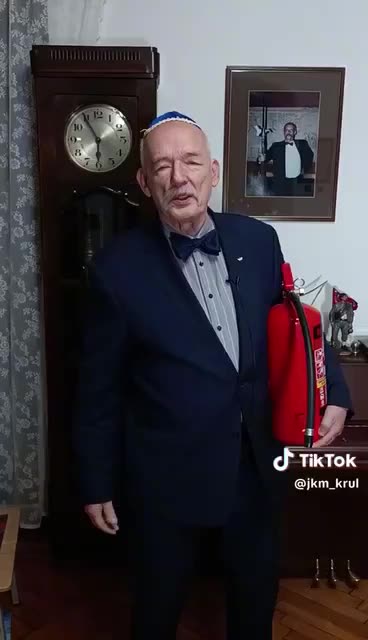 Janusz Korwin-Mikke tłumaczy zachowanie posła Brauna.