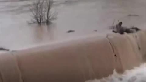 🚨🇪🇸 More homes destroyed & arable Farmland lost across Spain following devastating flooding