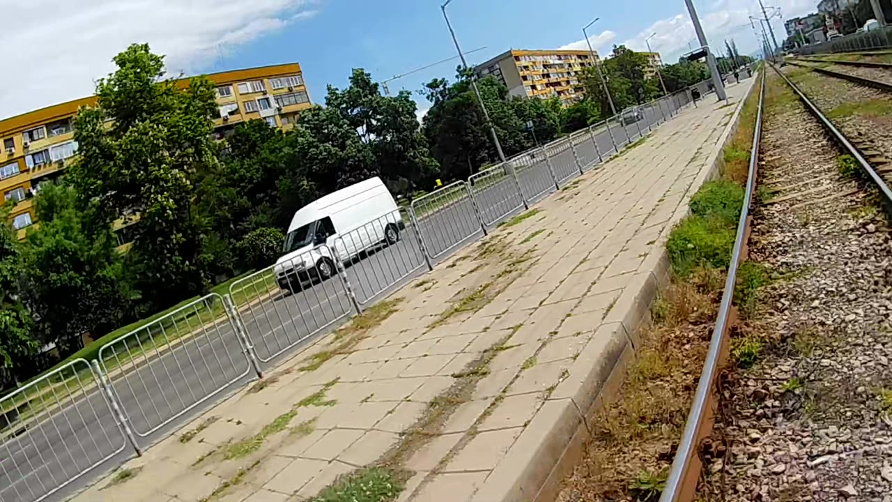 Standard and meter gauge tram surfing in Sofia