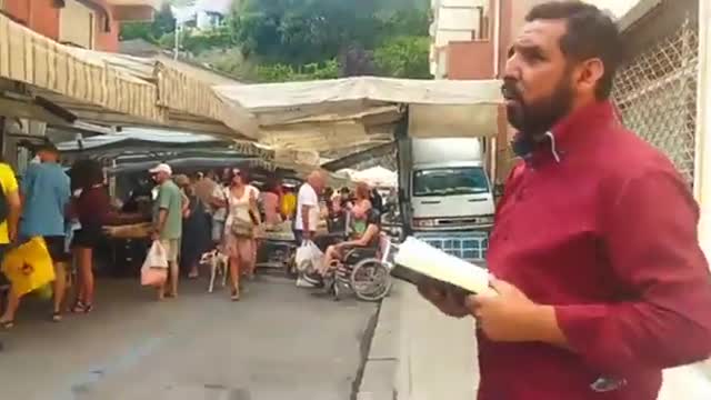 SOLO GESù SALVA,Predicazione Biblica a Sestri Levante(Ge) 25/6/2022 Gesù disse:Il cielo e la terra passeranno, ma le mie parole non passeranno. Marco 13,31;Matteo 24,35;Luca 21,33 è scritta in 3 vangeli diversi poi tra l'altro questa frase