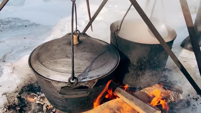 This is how you cook outdoors in the winter