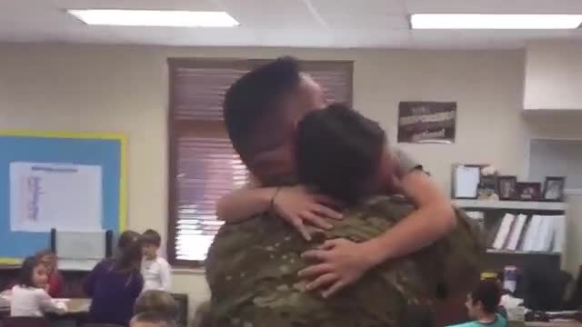 WATCH : Sister's Military Homecoming Surprise ❤️