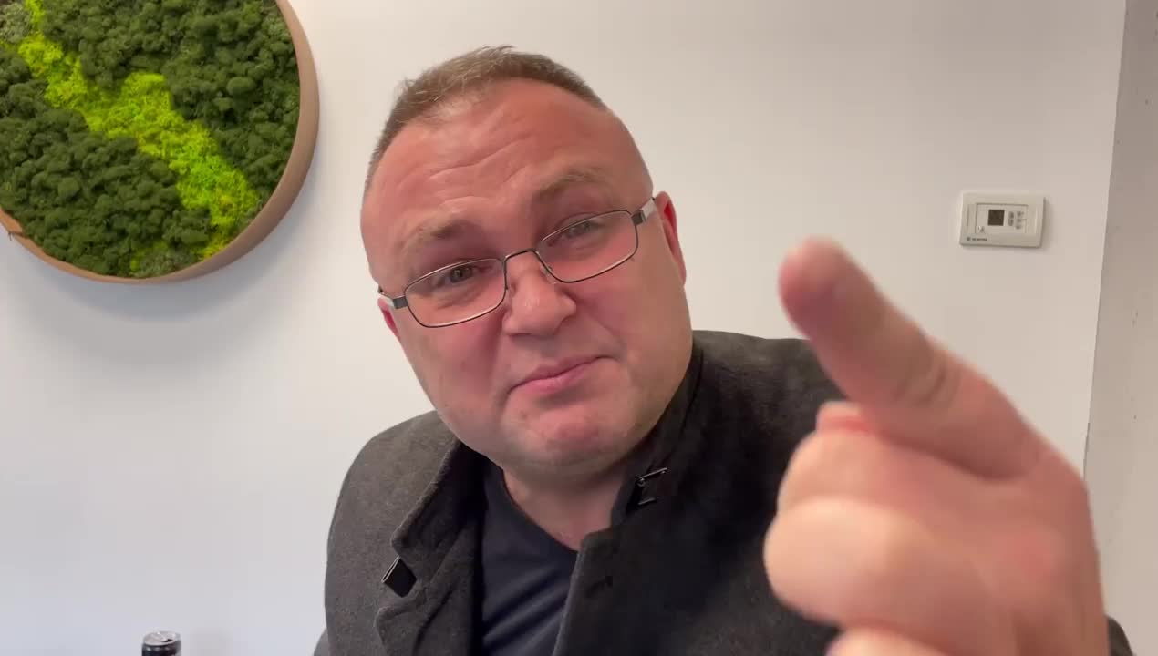 סמיון גרפמן | הגבתי באינסטגרם של נפתלי בנט והופתעתי לגלות שהתגובה שלי נעלמה