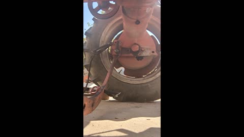 How to take the hitch off of a Allis Chalmers C and B