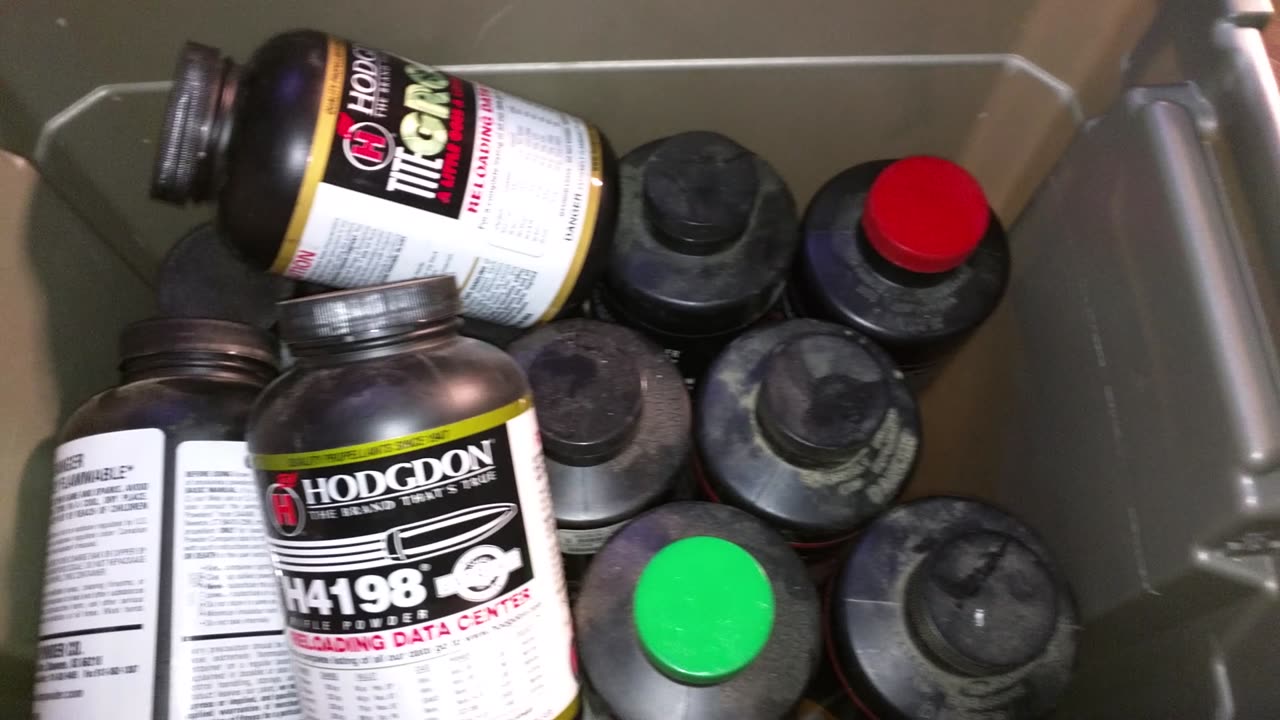 Powder store