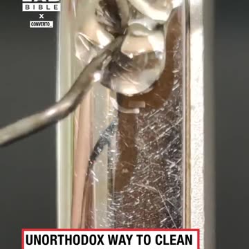 Cleaning audio jack with hot glue 😲