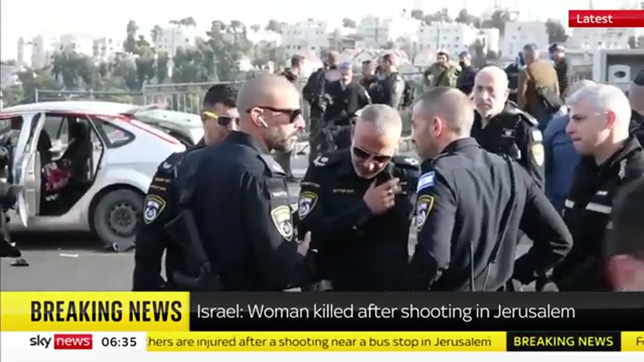 Several injured and dead in Jerusalem shooting 😭😭