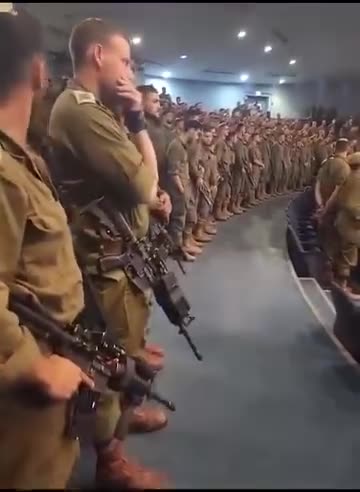 Inspiring IDF Soldiers Singing Song of Faith all Together