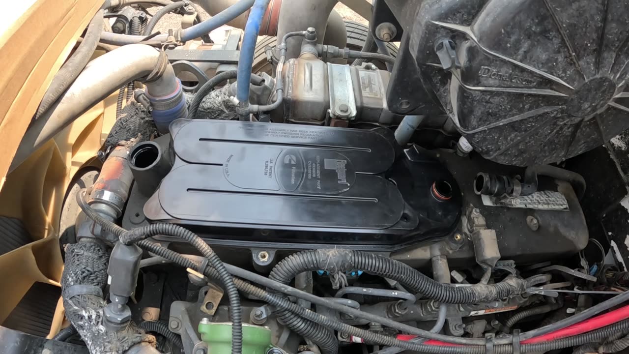 Paccar PX6 / Cummins 6.7 ISB Crankcase Ventilation Filter Replacement