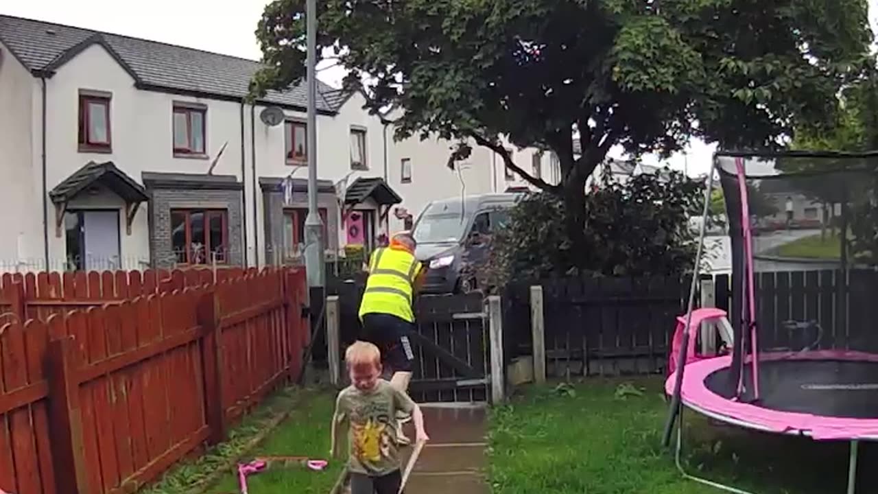 Quick Thinking Kid Saves Mum's Life