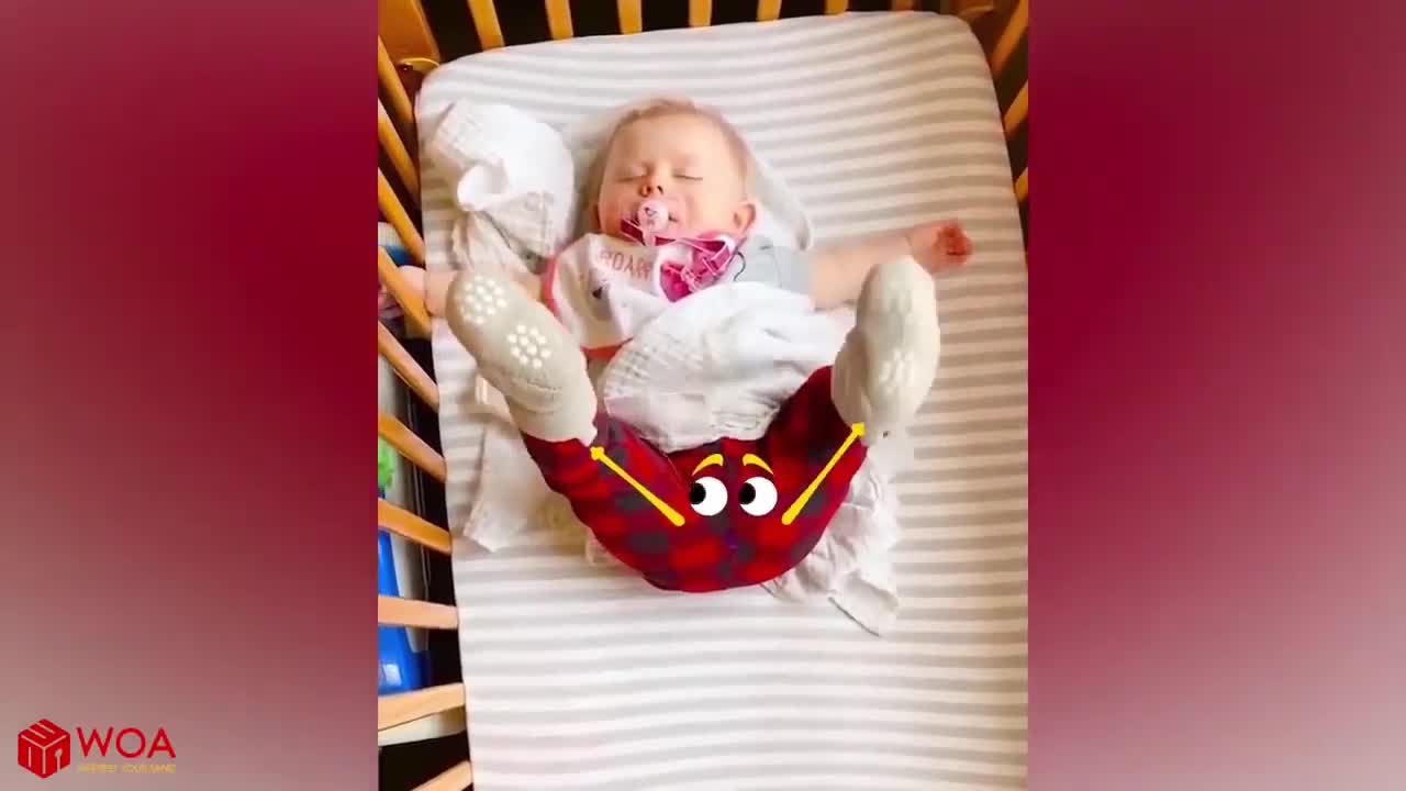 Supper funny baby video