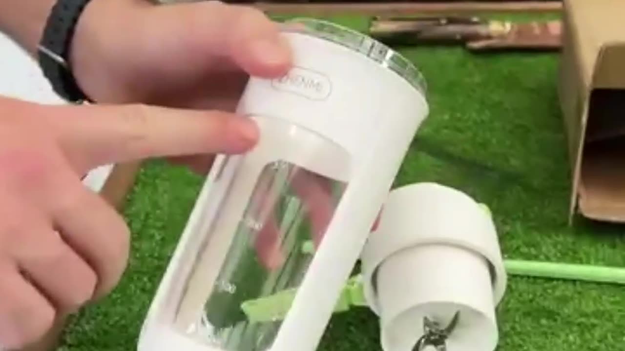 This juicer cup is the most powerful I_ve ever tested! 🤯