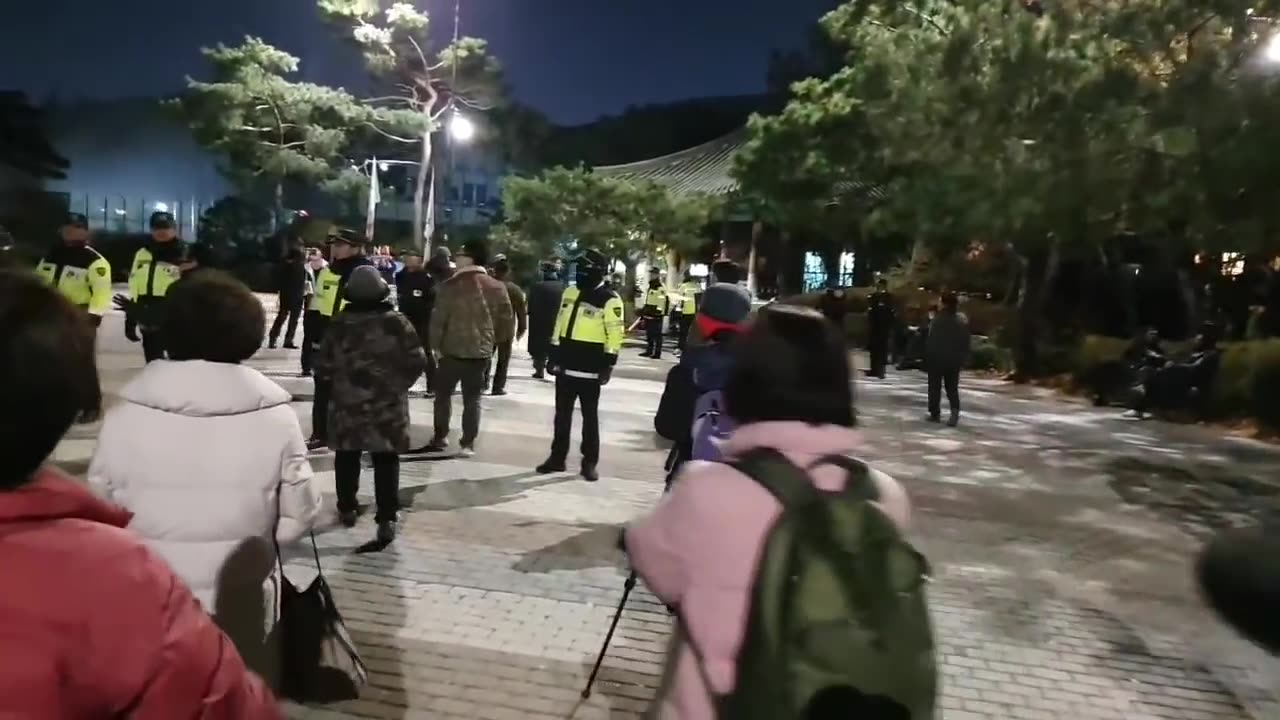 20191221_V3_S02(BSLAAtQhzwQ)우파 자유시민들도 화나면 무섭네요! 청와대앞 분노의 현장