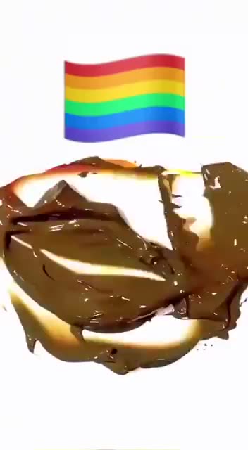 Domanda su cosa succeda quando si mescolano i colori della bandiera LGBT+