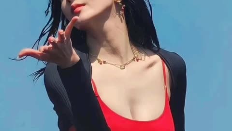 Silver Rain beautiful model 😍🥰
